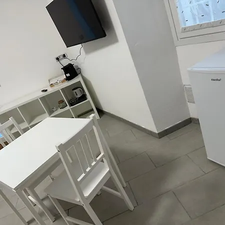 Appartamento Rifugio Del - Con Cortile Interno Stresa